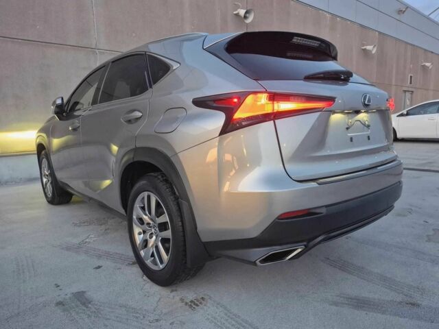 Серый Лексус НХ, объемом двигателя 2 л и пробегом 75 тыс. км за 16700 $, фото 12 на Automoto.ua