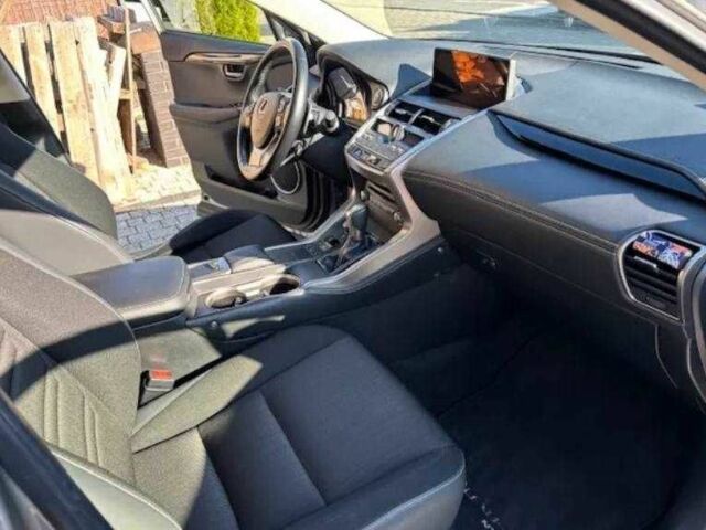 Сірий Лексус НХ, об'ємом двигуна 2 л та пробігом 53 тис. км за 17600 $, фото 11 на Automoto.ua