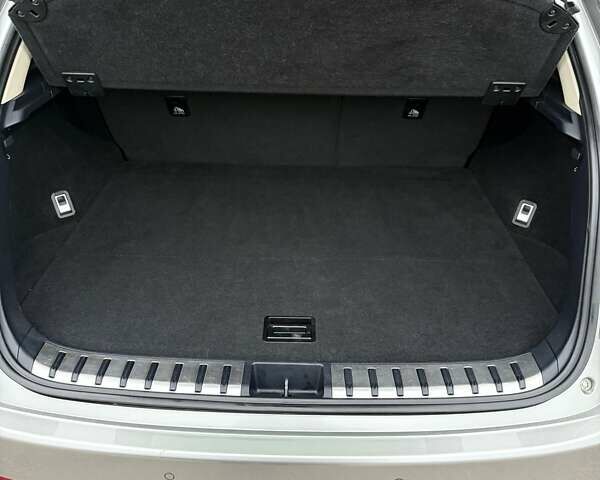 Сірий Лексус НХ, об'ємом двигуна 2.49 л та пробігом 54 тис. км за 37900 $, фото 8 на Automoto.ua