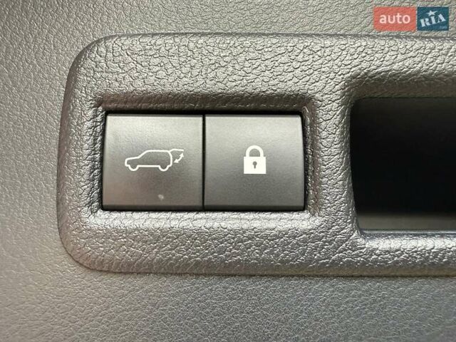 Сірий Лексус НХ, об'ємом двигуна 2.49 л та пробігом 64 тис. км за 35990 $, фото 55 на Automoto.ua