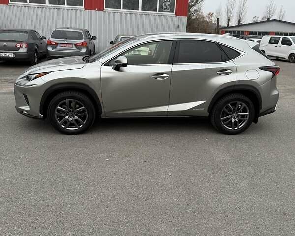 Сірий Лексус НХ, об'ємом двигуна 2.49 л та пробігом 54 тис. км за 37900 $, фото 1 на Automoto.ua