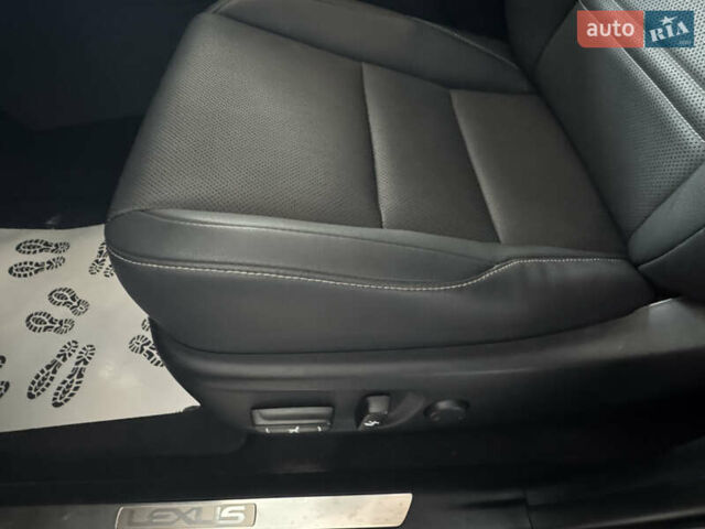 Сірий Лексус НХ, об'ємом двигуна 2 л та пробігом 26 тис. км за 29990 $, фото 9 на Automoto.ua