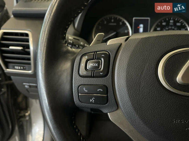 Сірий Лексус НХ, об'ємом двигуна 2 л та пробігом 75 тис. км за 28000 $, фото 14 на Automoto.ua