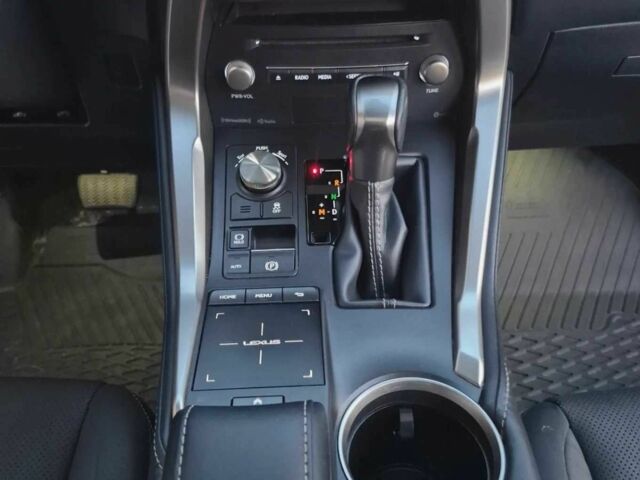 Серый Лексус НХ, объемом двигателя 2 л и пробегом 75 тыс. км за 16700 $, фото 22 на Automoto.ua