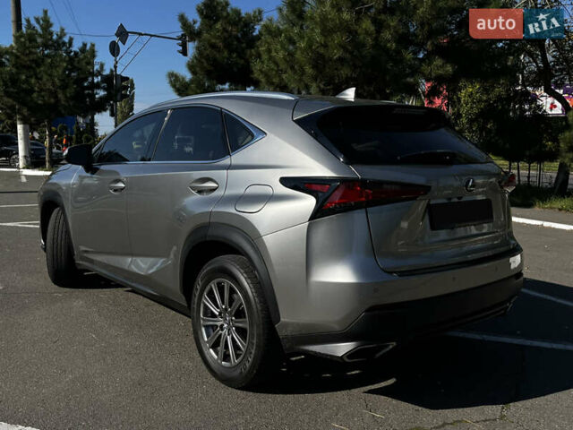 Сірий Лексус НХ, об'ємом двигуна 2 л та пробігом 76 тис. км за 26800 $, фото 5 на Automoto.ua