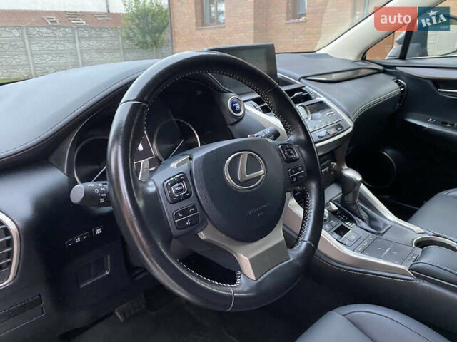 Лексус НХ 2019 в Житомире на Automoto.ua Серый Лексус НХ, объемом двигателя 2.49 л и пробегом 43 тыс. км за 32800 $, фото 21 на Automoto.ua