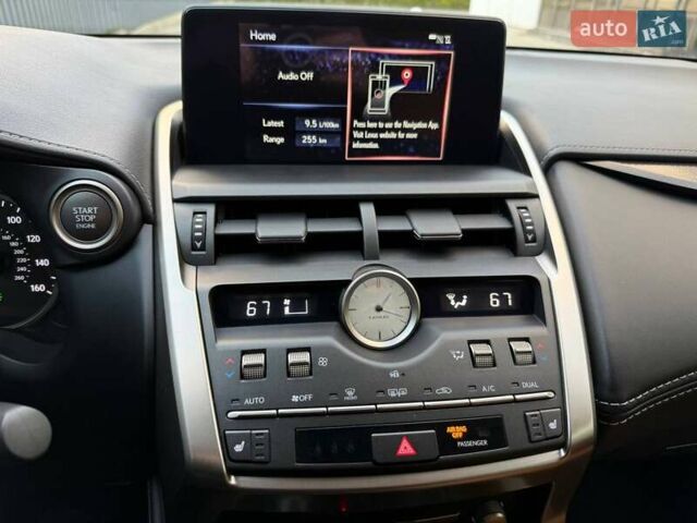 Серый Лексус НХ, объемом двигателя 2 л и пробегом 35 тыс. км за 24999 $, фото 26 на Automoto.ua