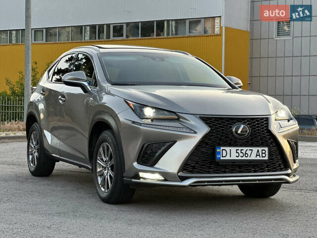 Сірий Лексус НХ, об'ємом двигуна 2 л та пробігом 70 тис. км за 25999 $, фото 9 на Automoto.ua