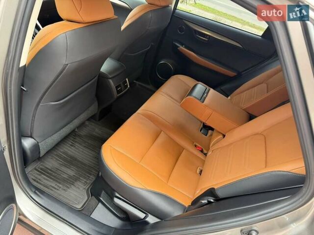 Сірий Лексус НХ, об'ємом двигуна 2.49 л та пробігом 64 тис. км за 35990 $, фото 41 на Automoto.ua