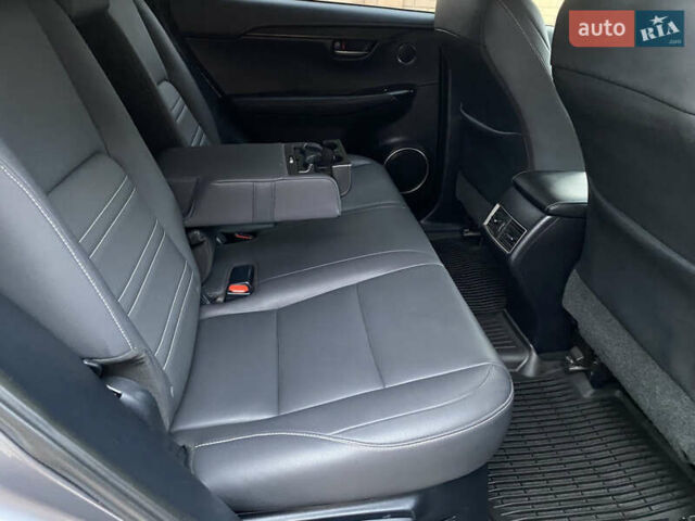 Лексус НХ 2019 в Житомире на Automoto.ua Серый Лексус НХ, объемом двигателя 2.49 л и пробегом 43 тыс. км за 32800 $, фото 33 на Automoto.ua