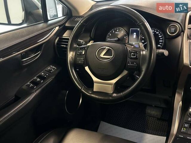 Серый Лексус НХ, объемом двигателя 1.99 л и пробегом 195 тыс. км за 27900 $, фото 29 на Automoto.ua