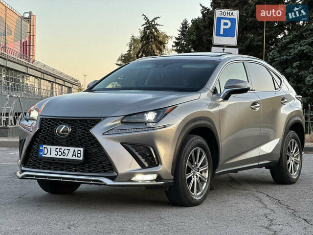 Сірий Лексус НХ, об'ємом двигуна 2 л та пробігом 70 тис. км за 25999 $, фото 7 на Automoto.ua