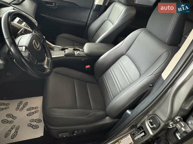 Сірий Лексус НХ, об'ємом двигуна 2 л та пробігом 26 тис. км за 29990 $, фото 8 на Automoto.ua