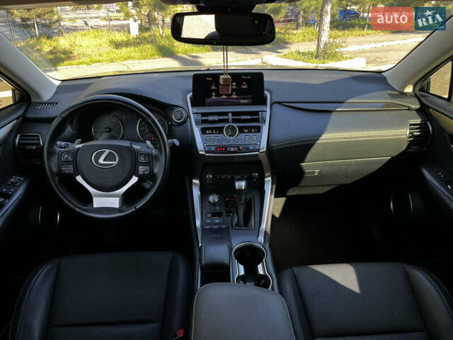 Сірий Лексус НХ, об'ємом двигуна 2 л та пробігом 76 тис. км за 26800 $, фото 42 на Automoto.ua
