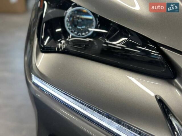Серый Лексус НХ, объемом двигателя 1.99 л и пробегом 195 тыс. км за 27900 $, фото 10 на Automoto.ua