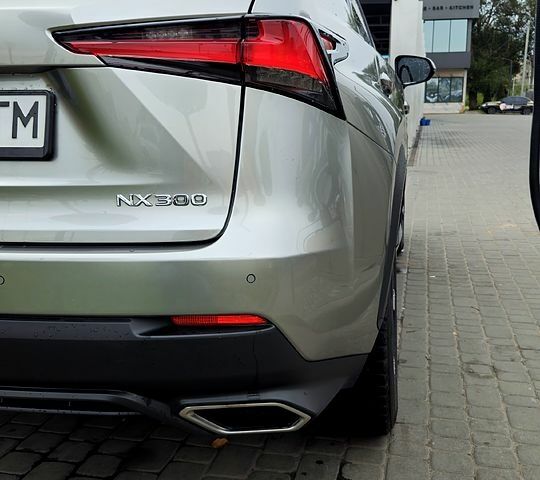 Лексус НХ 2019 у Дніпро (Дніпропетровську) на Automoto.ua Сірий Лексус НХ, об'ємом двигуна 2 л та пробігом 80 тис. км за 31000 $, фото 5 на Automoto.ua