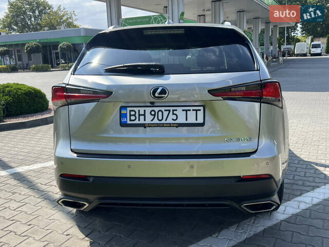 Серый Лексус НХ, объемом двигателя 2 л и пробегом 77 тыс. км за 27000 $, фото 8 на Automoto.ua
