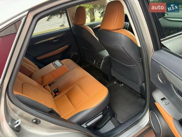 Сірий Лексус НХ, об'ємом двигуна 2.49 л та пробігом 64 тис. км за 35990 $, фото 29 на Automoto.ua