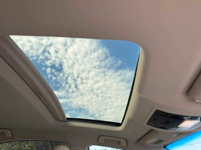 Серый Лексус НХ, объемом двигателя 2 л и пробегом 35 тыс. км за 14000 $, фото 8 на Automoto.ua