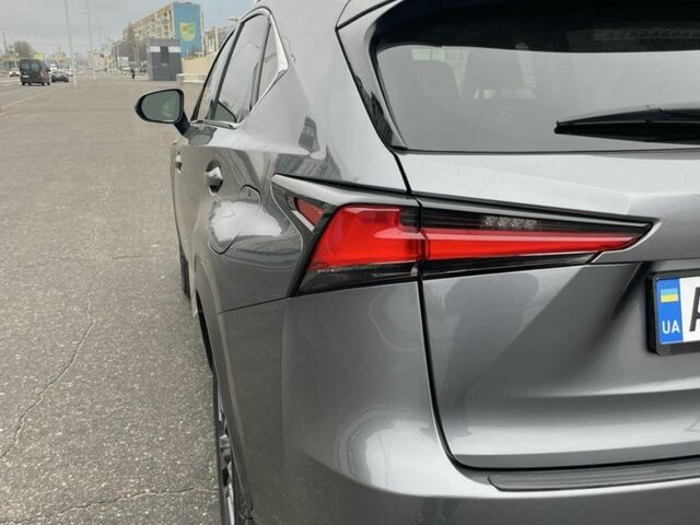 Серый Лексус НХ, объемом двигателя 2 л и пробегом 72 тыс. км за 29900 $, фото 9 на Automoto.ua