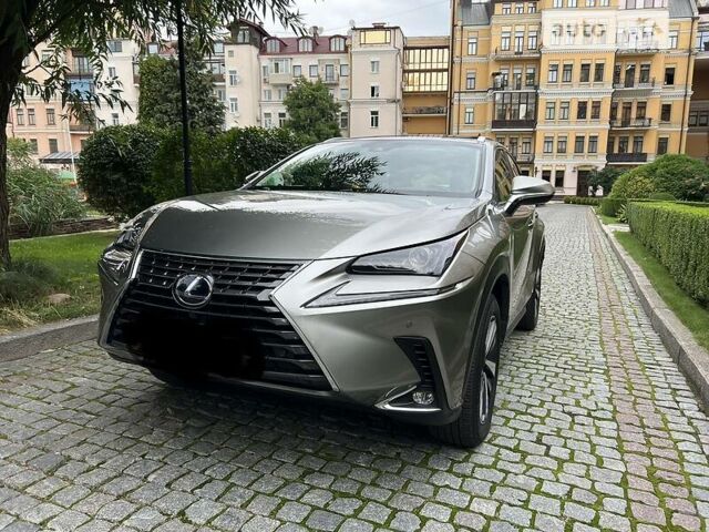 Сірий Лексус НХ, об'ємом двигуна 2.5 л та пробігом 80 тис. км за 38000 $, фото 1 на Automoto.ua