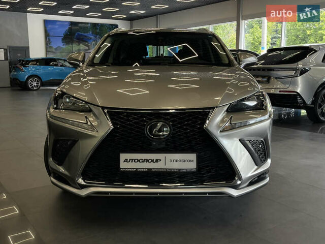 Сірий Лексус НХ, об'ємом двигуна 2 л та пробігом 75 тис. км за 28000 $, фото 1 на Automoto.ua