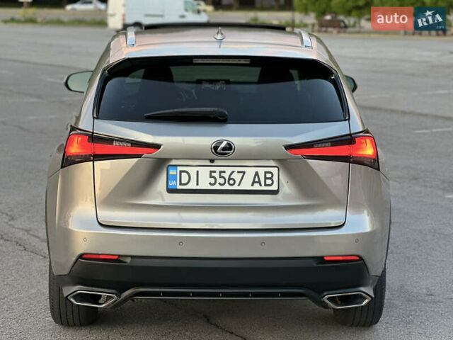 Сірий Лексус НХ, об'ємом двигуна 2 л та пробігом 70 тис. км за 25999 $, фото 12 на Automoto.ua