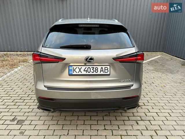 Серый Лексус НХ, объемом двигателя 2 л и пробегом 35 тыс. км за 24999 $, фото 8 на Automoto.ua