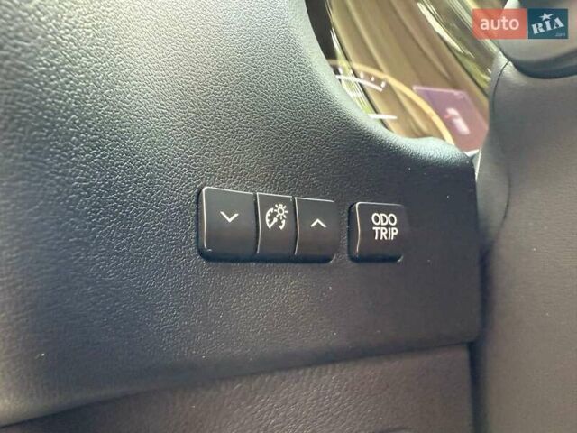 Сірий Лексус НХ, об'ємом двигуна 2.49 л та пробігом 64 тис. км за 35990 $, фото 44 на Automoto.ua