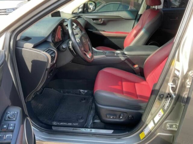 Лексус НХ 2019 в Днепре (Днепропетровске) на Automoto.ua Серый Лексус НХ, объемом двигателя 2 л и пробегом 31 тыс. км за 12500 $, фото 7 на Automoto.ua