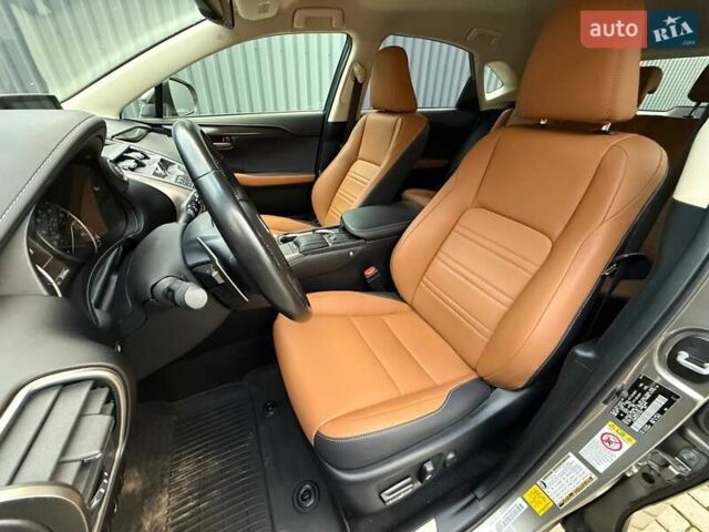 Серый Лексус НХ, объемом двигателя 2 л и пробегом 35 тыс. км за 24999 $, фото 19 на Automoto.ua