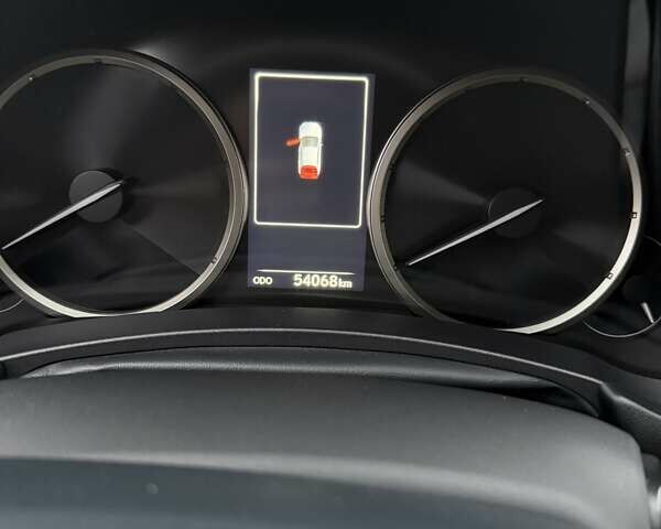 Сірий Лексус НХ, об'ємом двигуна 2.49 л та пробігом 54 тис. км за 37900 $, фото 10 на Automoto.ua