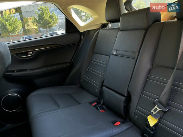 Сірий Лексус НХ, об'ємом двигуна 2 л та пробігом 76 тис. км за 26800 $, фото 39 на Automoto.ua