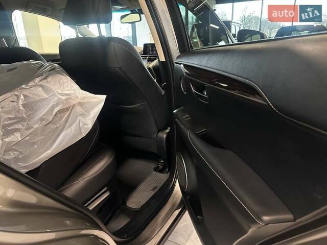 Серый Лексус НХ, объемом двигателя 1.99 л и пробегом 195 тыс. км за 27900 $, фото 30 на Automoto.ua