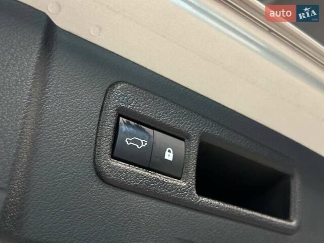 Серый Лексус НХ, объемом двигателя 1.99 л и пробегом 195 тыс. км за 27900 $, фото 37 на Automoto.ua