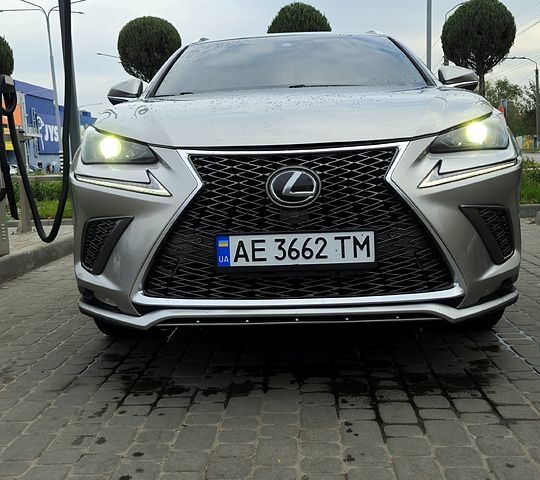 Лексус НХ 2019 у Дніпро (Дніпропетровську) на Automoto.ua Сірий Лексус НХ, об'ємом двигуна 2 л та пробігом 80 тис. км за 31000 $, фото 1 на Automoto.ua