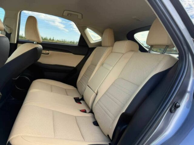 Серый Лексус НХ, объемом двигателя 2 л и пробегом 35 тыс. км за 14000 $, фото 9 на Automoto.ua