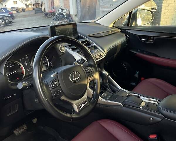 Серый Лексус НХ, объемом двигателя 2 л и пробегом 90 тыс. км за 27000 $, фото 20 на Automoto.ua