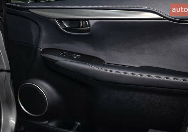 Сірий Лексус НХ, об'ємом двигуна 2 л та пробігом 29 тис. км за 35200 $, фото 46 на Automoto.ua