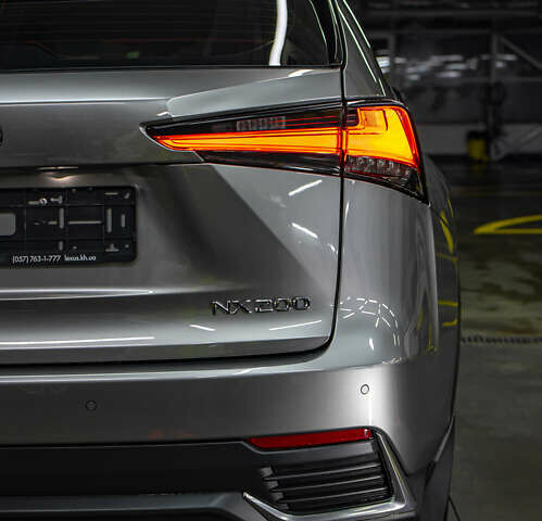 Серый Лексус НХ, объемом двигателя 2 л и пробегом 29 тыс. км за 33800 $, фото 19 на Automoto.ua