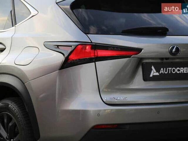 Сірий Лексус НХ, об'ємом двигуна 2 л та пробігом 47 тис. км за 37500 $, фото 7 на Automoto.ua