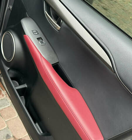 Серый Лексус НХ, объемом двигателя 2 л и пробегом 69 тыс. км за 30900 $, фото 29 на Automoto.ua