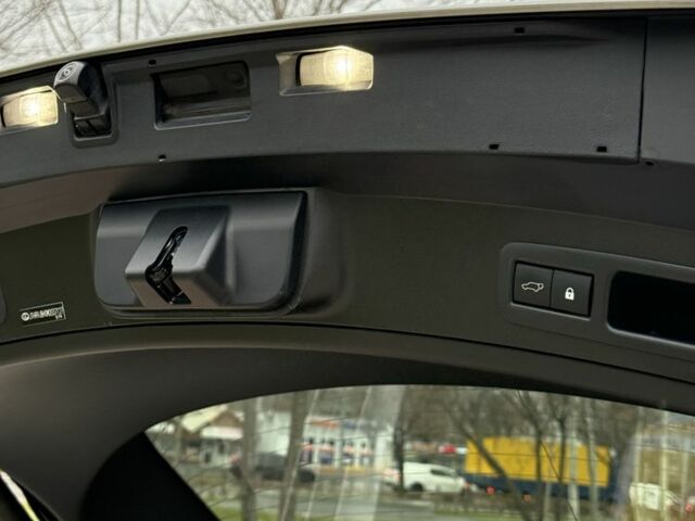 Сірий Лексус НХ, об'ємом двигуна 2 л та пробігом 35 тис. км за 29900 $, фото 22 на Automoto.ua