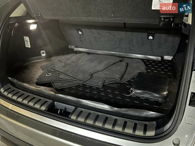 Сірий Лексус НХ, об'ємом двигуна 1.99 л та пробігом 48 тис. км за 32900 $, фото 47 на Automoto.ua