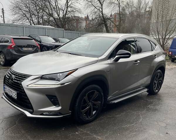 Серый Лексус НХ, объемом двигателя 1.99 л и пробегом 47 тыс. км за 29500 $, фото 1 на Automoto.ua