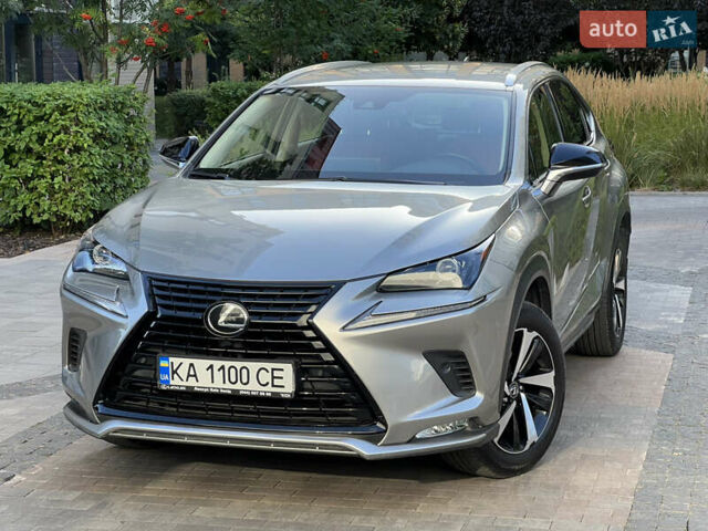Сірий Лексус НХ, об'ємом двигуна 1.99 л та пробігом 55 тис. км за 34800 $, фото 12 на Automoto.ua