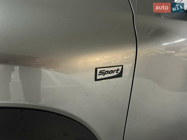 Сірий Лексус НХ, об'ємом двигуна 1.99 л та пробігом 48 тис. км за 32900 $, фото 23 на Automoto.ua