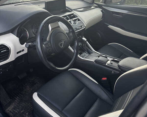 Сірий Лексус НХ, об'ємом двигуна 1.99 л та пробігом 100 тис. км за 38000 $, фото 3 на Automoto.ua