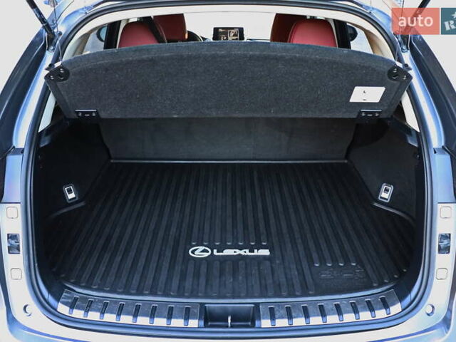 Сірий Лексус НХ, об'ємом двигуна 2 л та пробігом 61 тис. км за 35555 $, фото 10 на Automoto.ua