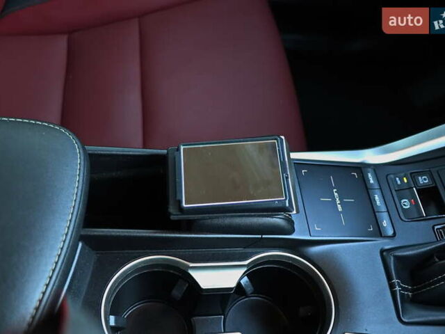 Сірий Лексус НХ, об'ємом двигуна 2 л та пробігом 61 тис. км за 35555 $, фото 18 на Automoto.ua